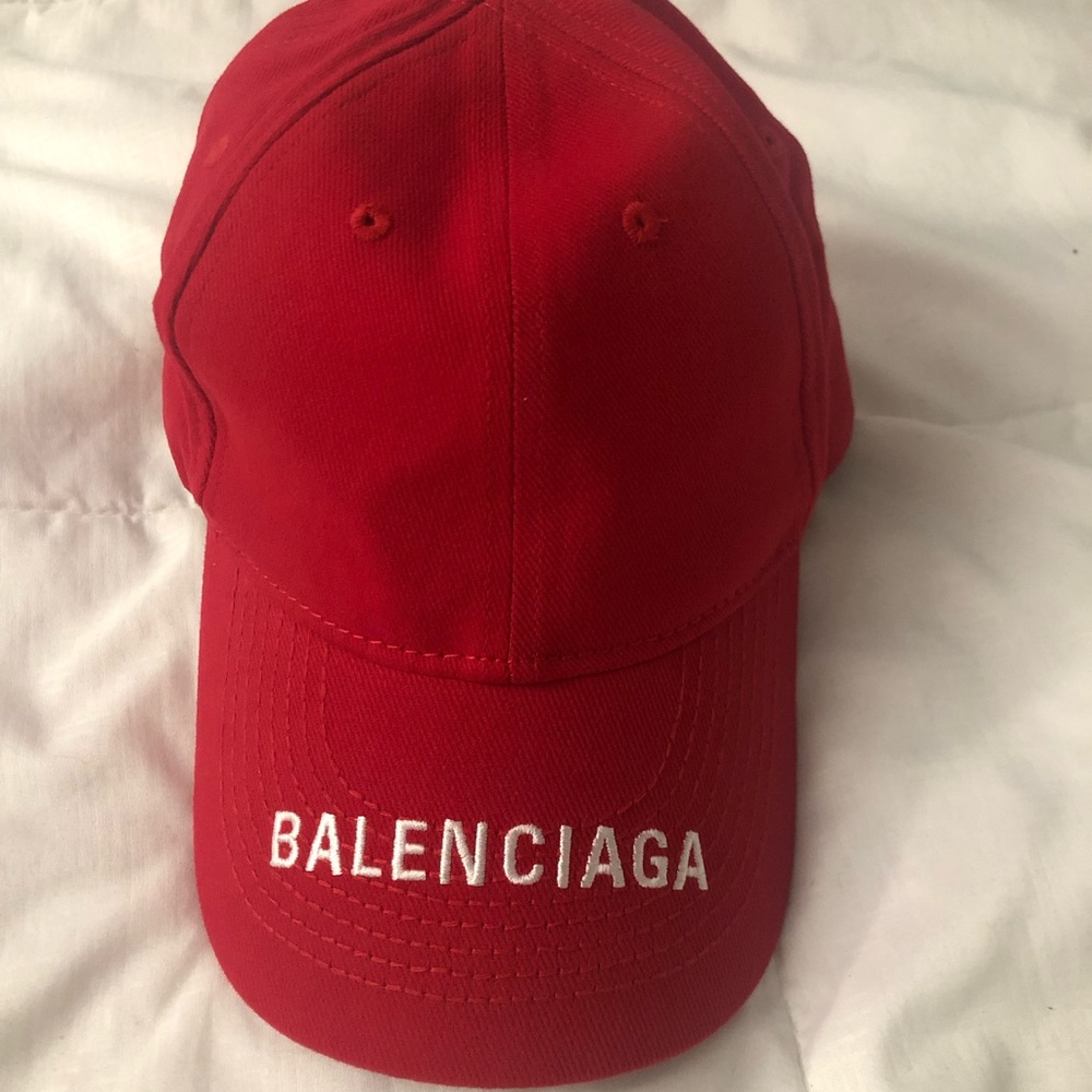 Balenciaga visor cap Red